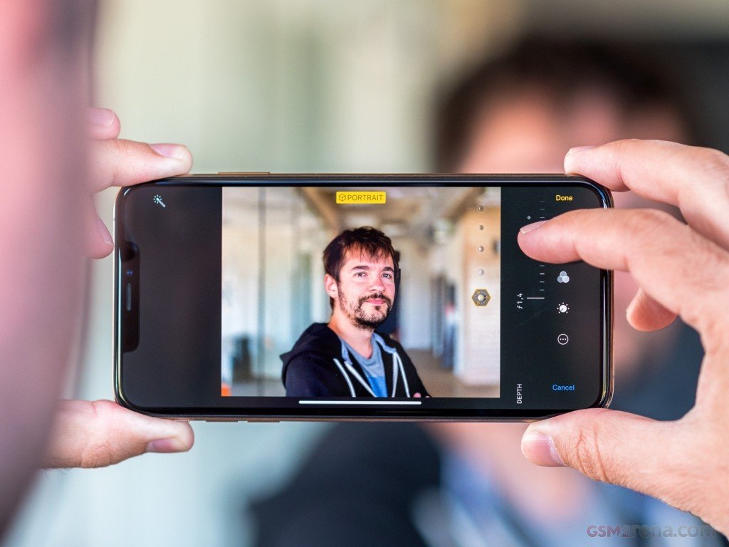 UK Used iPhone XS (256GB) - Image 3