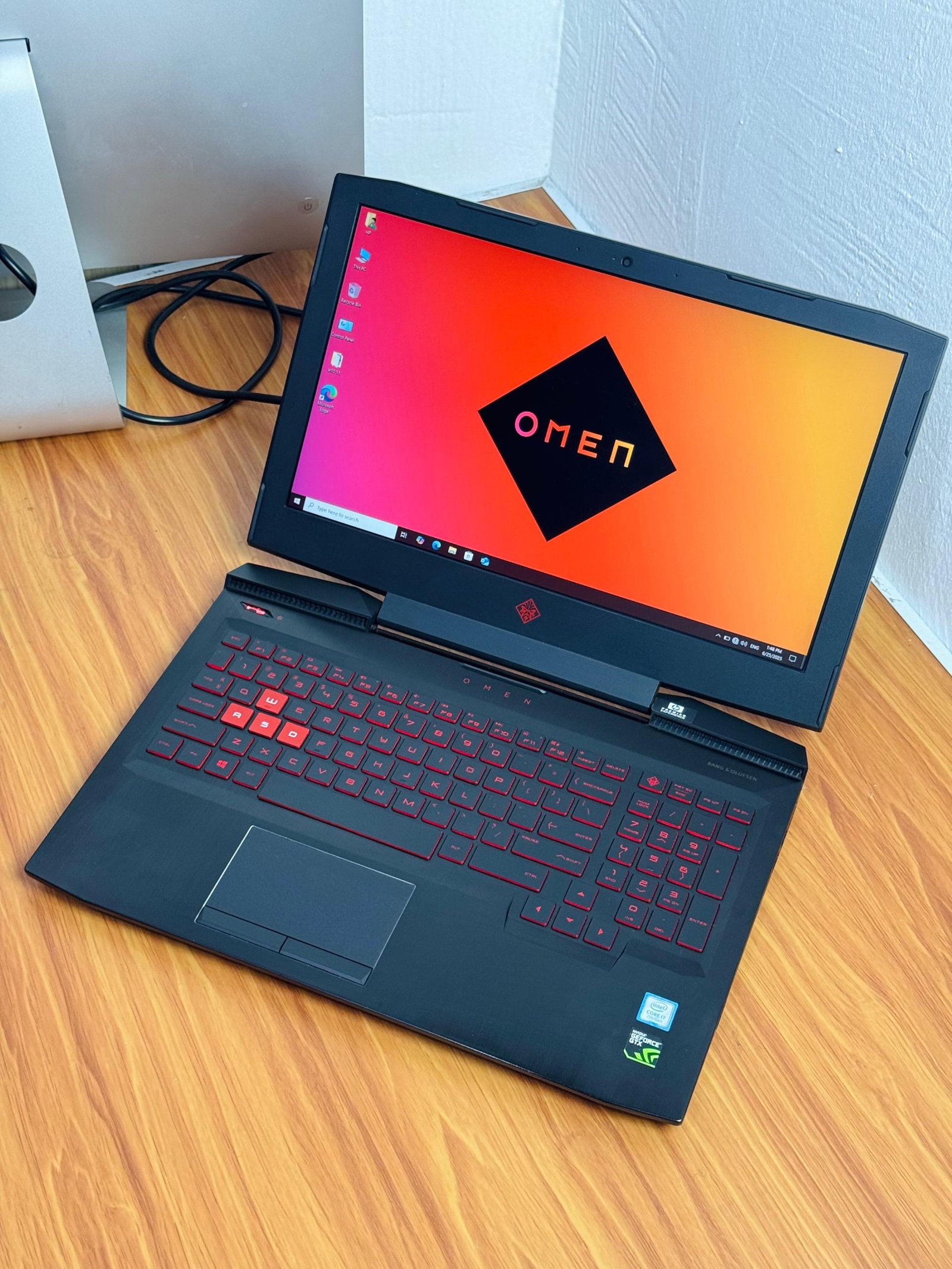 Omen by HP Laptop 15-ce0xx (Neat Condition | Uk Used) - Image 5