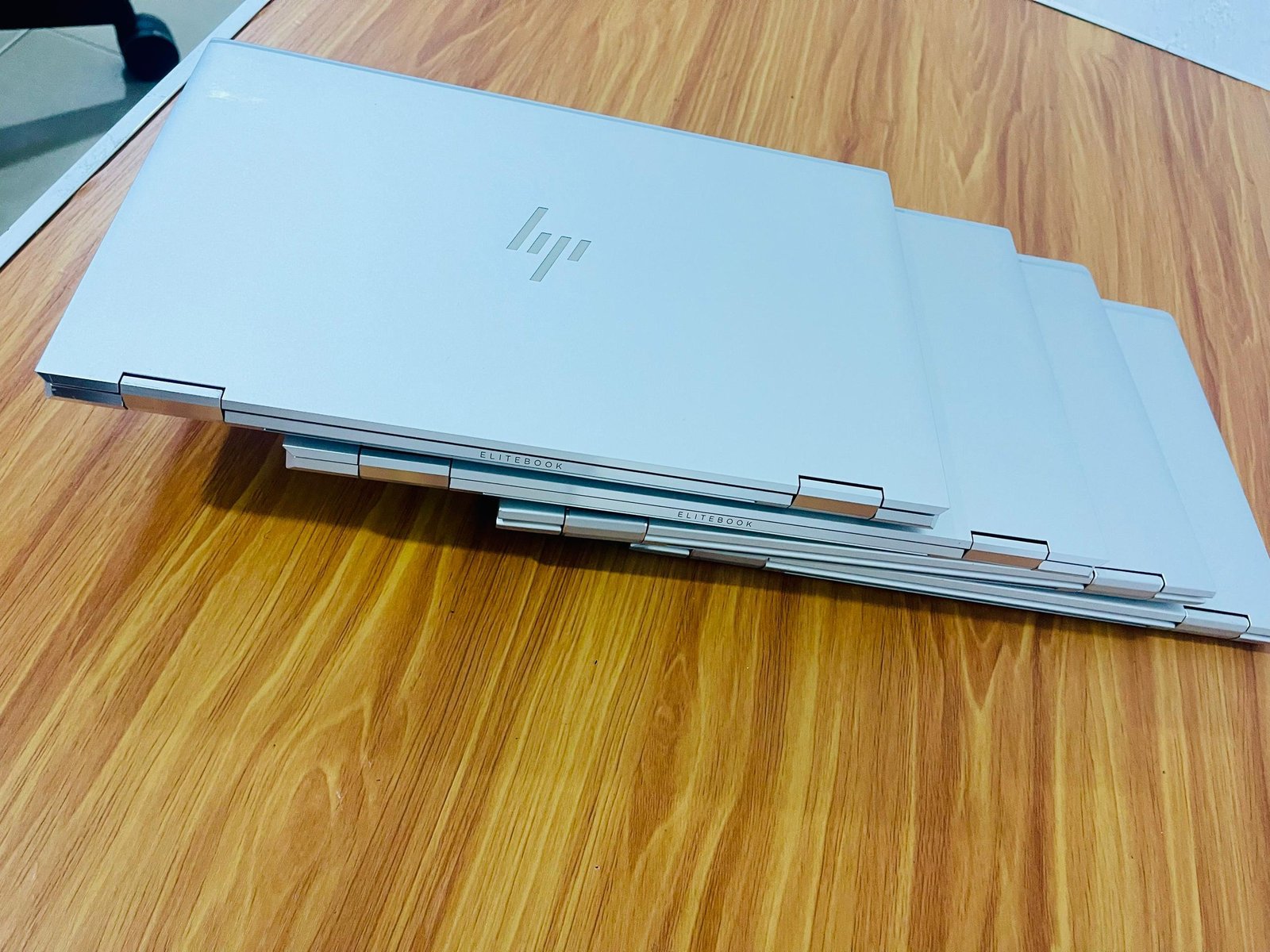 HP EliteBook 1040 G7 (UK USED) - Image 2