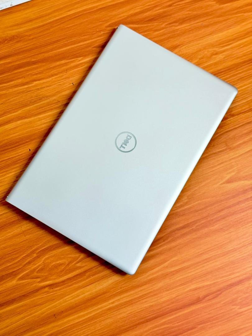 Dell Inspiron 15 3530 (UK USED)