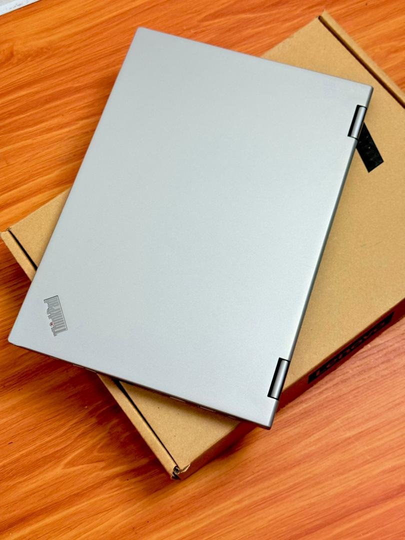 LENOVO THINKPAD X260 Yoga Ultrabook (UK USED) - Image 2