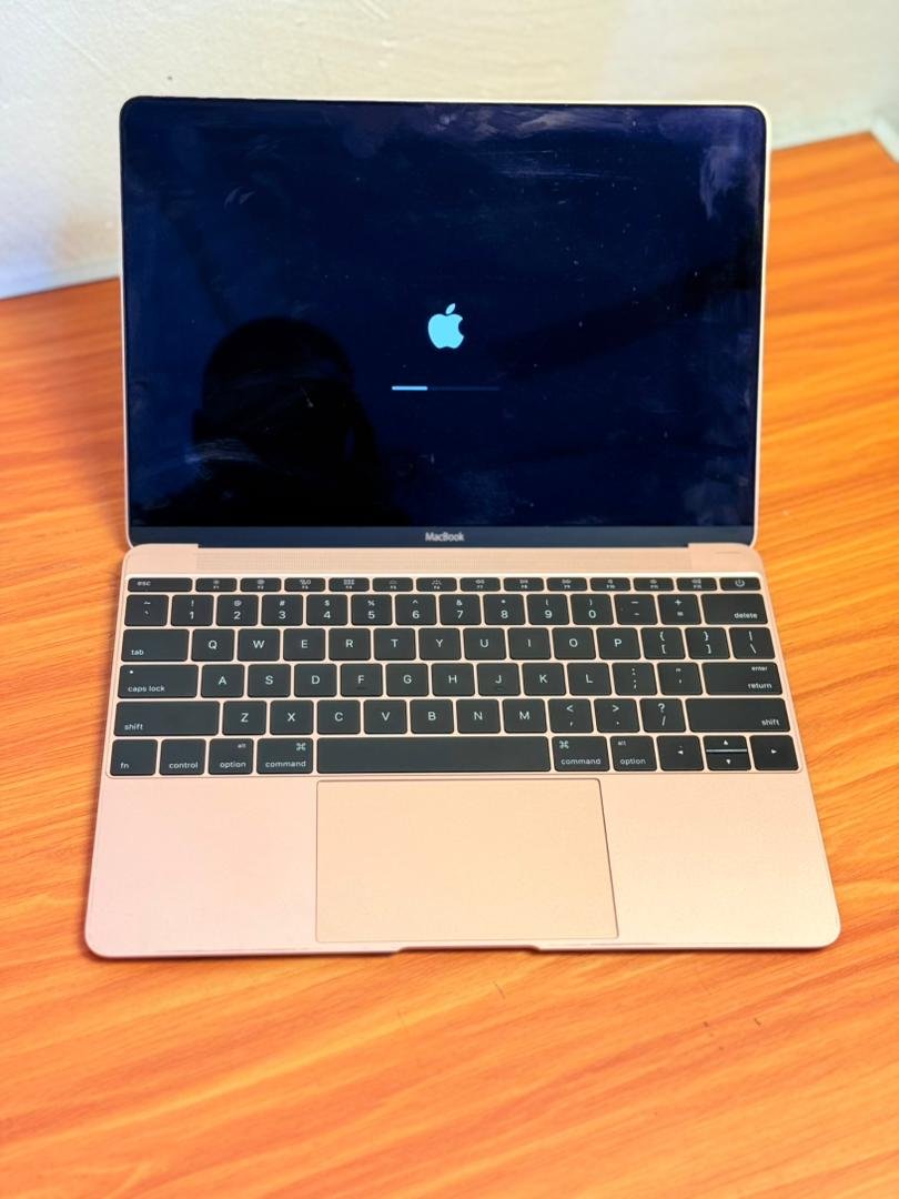 Apple MacBook 12” (2016 | Retina Display) - Image 6