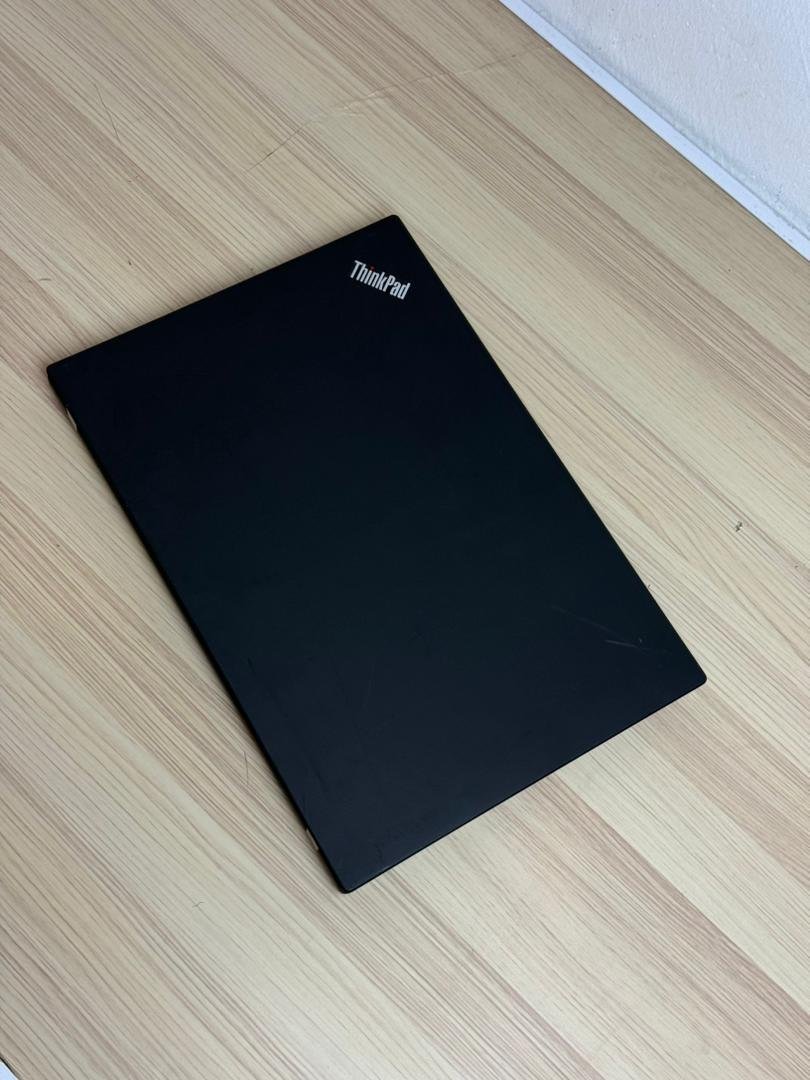 Lenovo ThinkPad T480 - Image 2