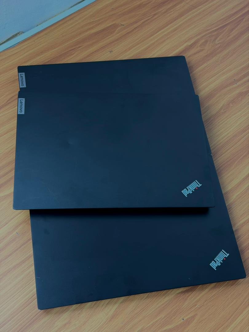 Lenovo ThinkPad E14 - Image 4