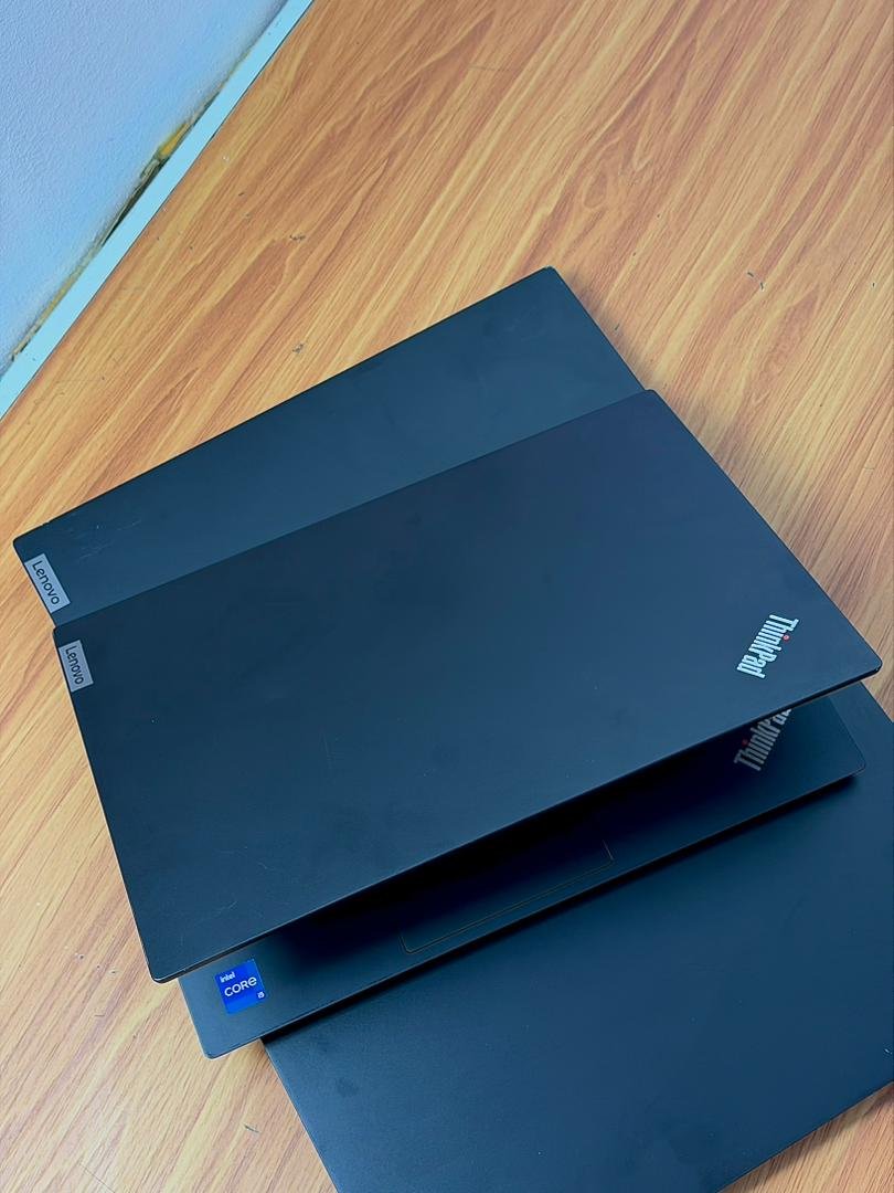 Lenovo ThinkPad E14 - Image 2